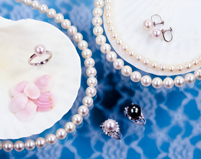 Minimalist Jewelry Trends